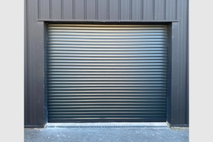 porte-de-garage-enroulable-gris-anthracite