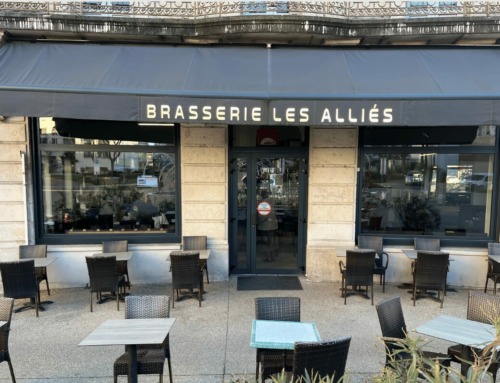 Devanture toute en aluminium gris anthracite